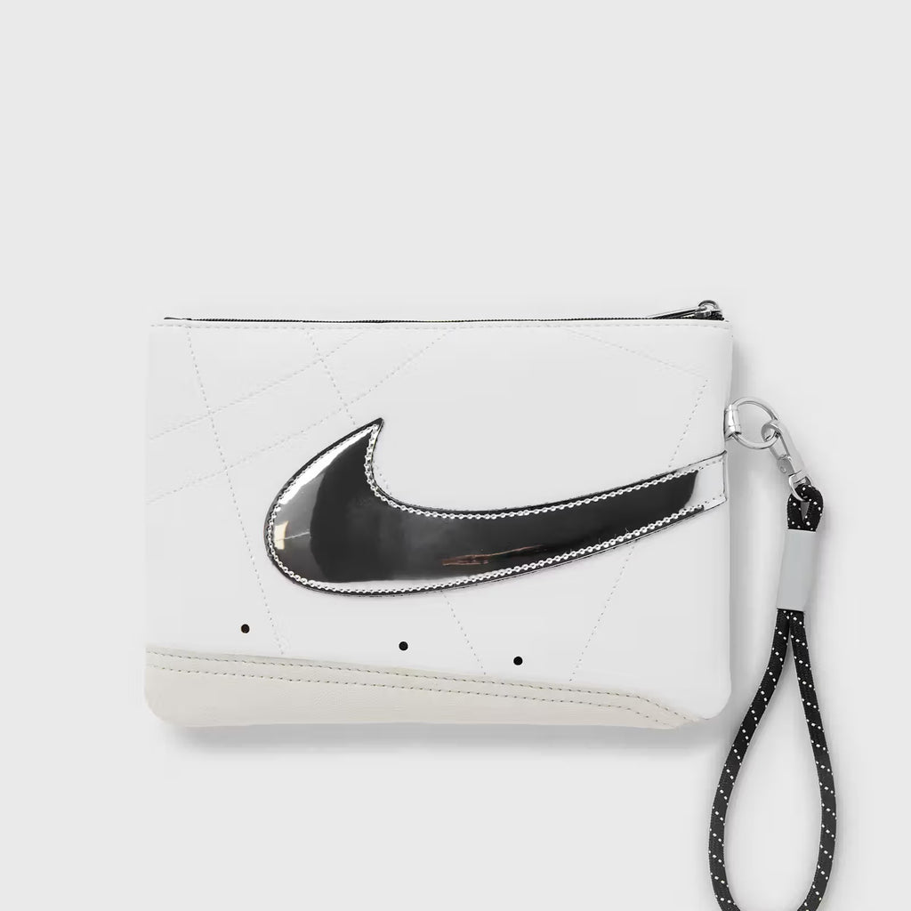 WOMENS NIKE ICON BLAZER WRISTLET LARGE Chrome 1