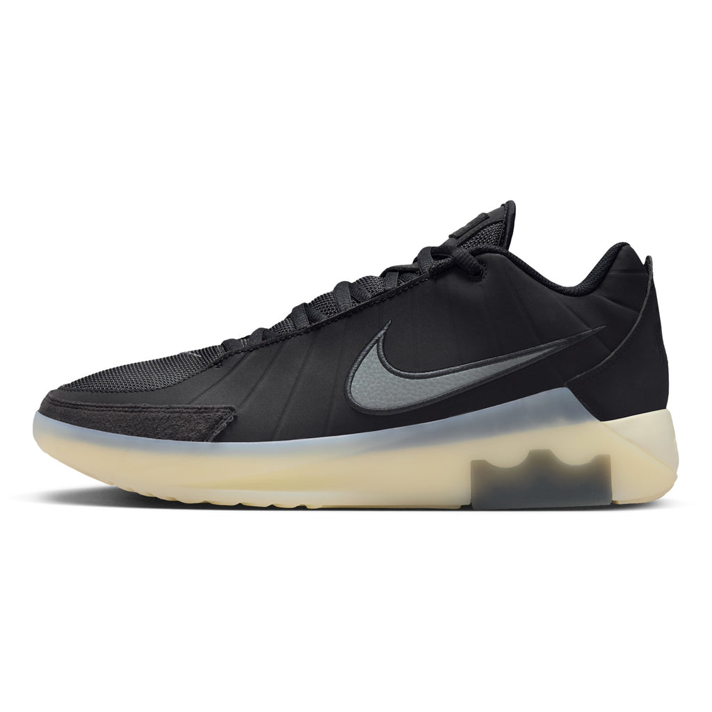 HQ8034-001 Nike.com 1