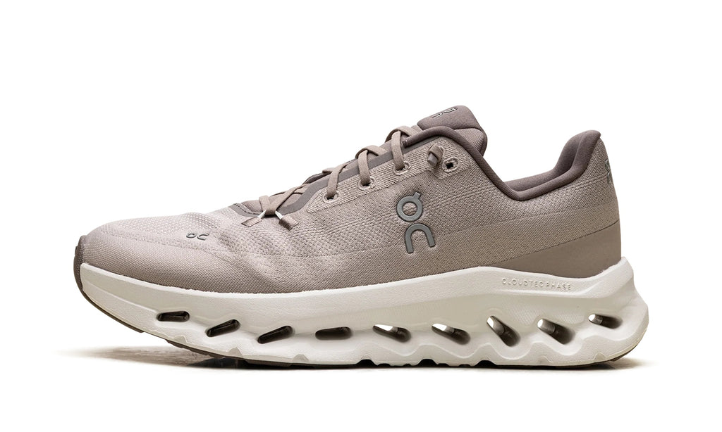 3ME10102566 Stadium Goods studio 1