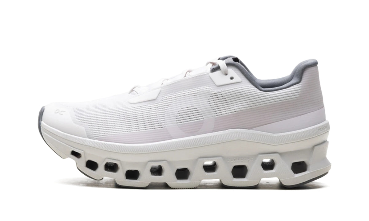 3WF10493045 Stadium Goods studio 1