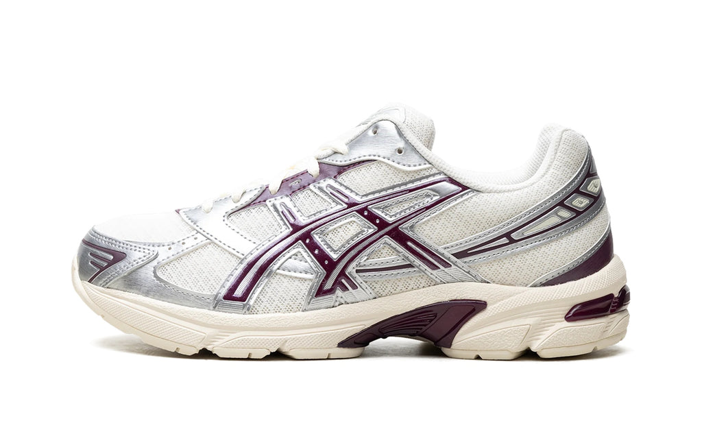 1203A899-102 Stadium Goods studio 1