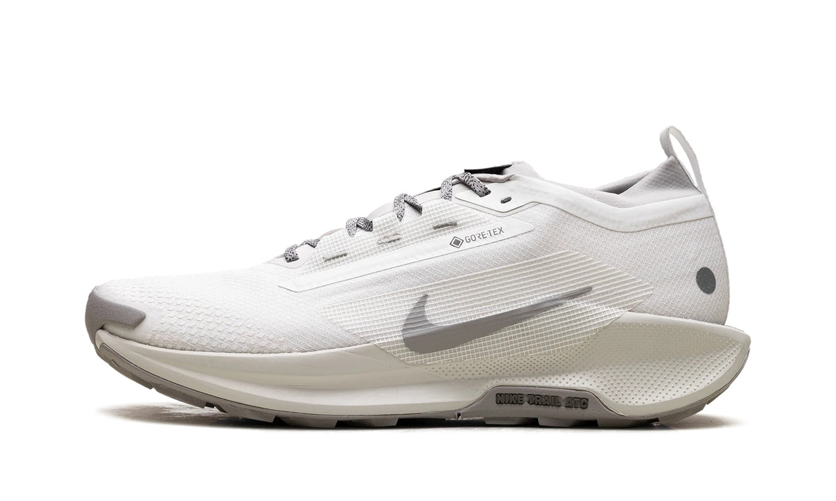 HQ7494-100 Stadium Goods studio 1