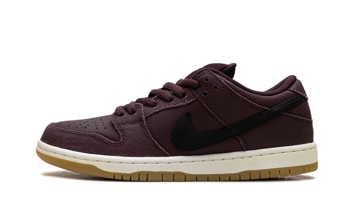 IO2304-600 Stadium Goods studio 1