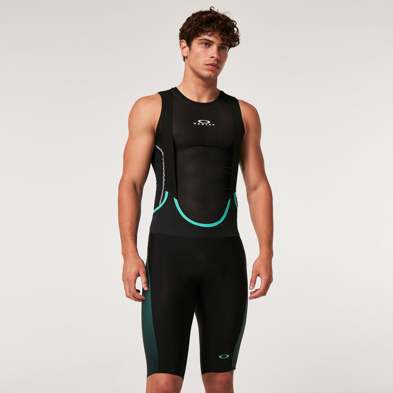 FOA404392-9UD BLACK/HUNTER GREEN 1