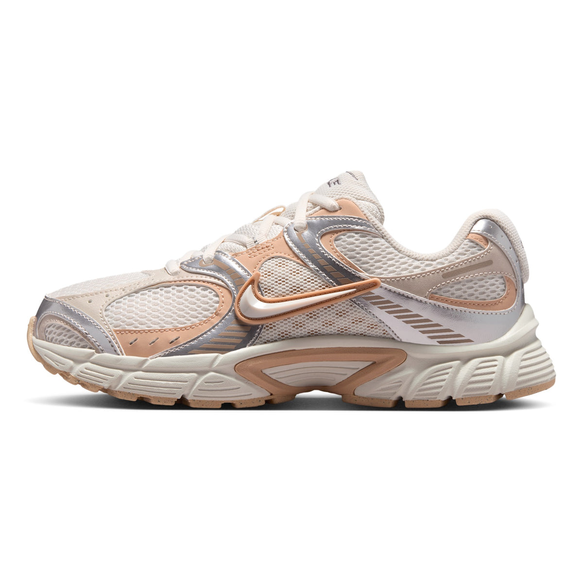 HQ7901-012 Nike.com 1