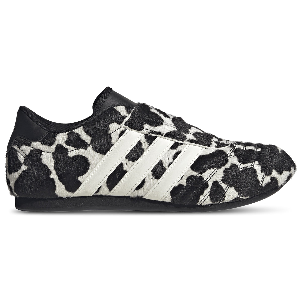 KK2705 FootLocker 1