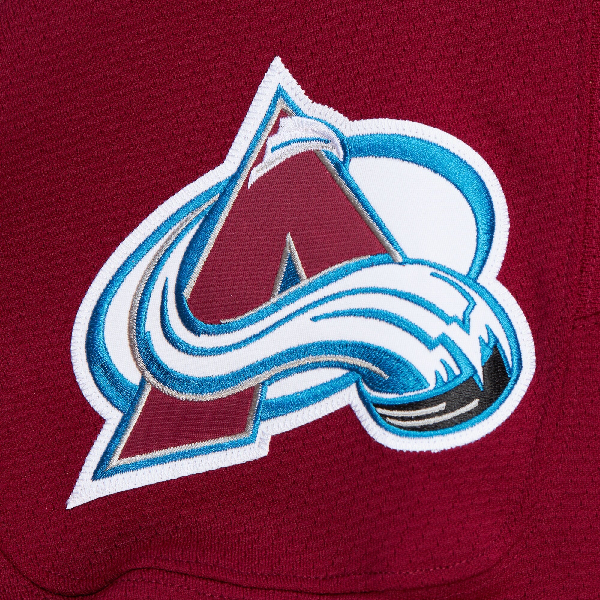 Mens Mitchell & Ness NHL DARK ALTERNATE JERSEY AVALANCHE 2001 PETER FORSBERG