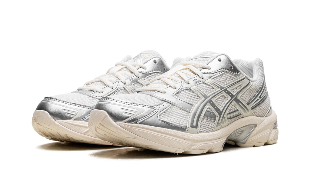 1203A997-100 Stadium Goods studio 2