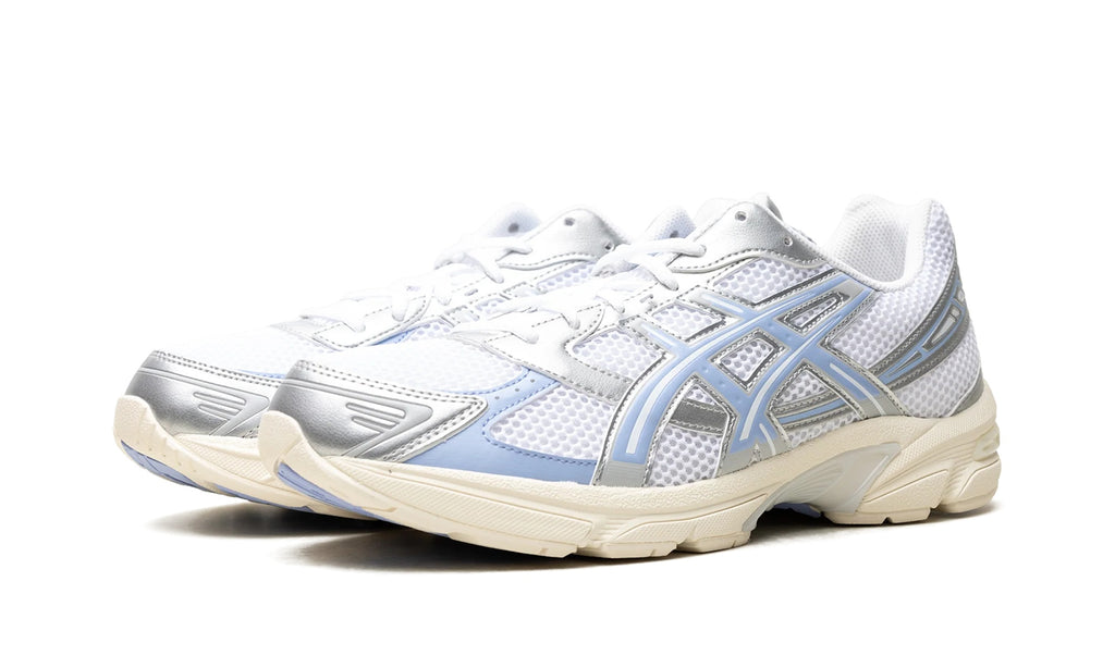 1203A609-107 Stadium Goods studio 2