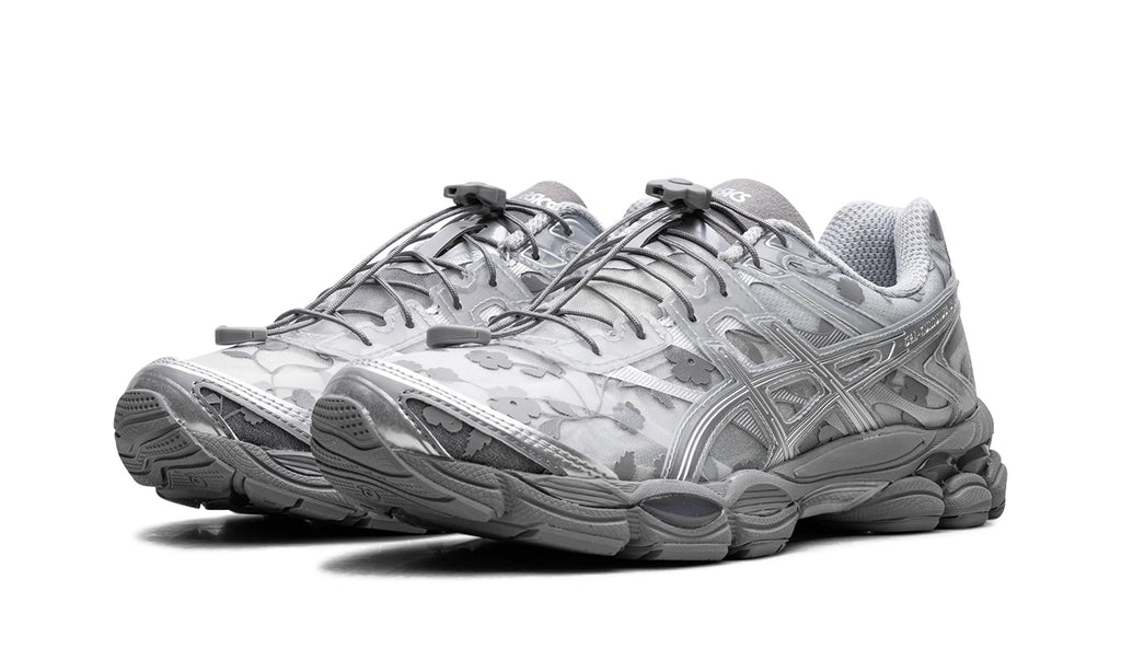 1203A762-020 Stadium Goods studio 2