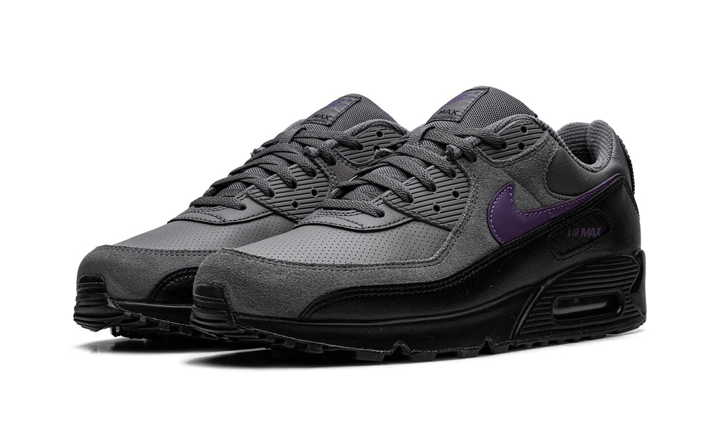 IF0670-004 Stadium Goods studio 2