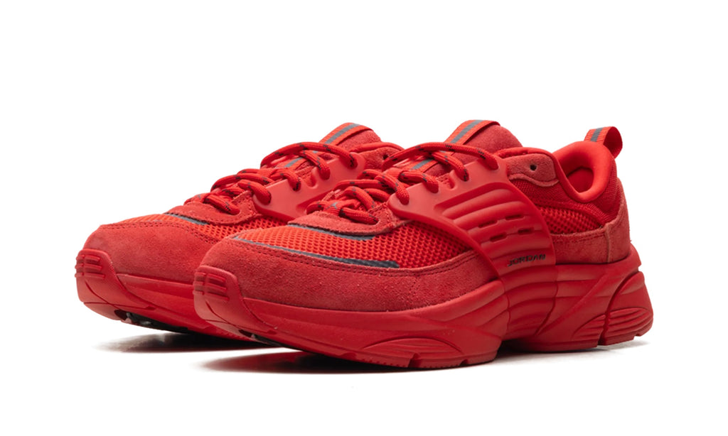 IB3722-600 Stadium Goods studio 2