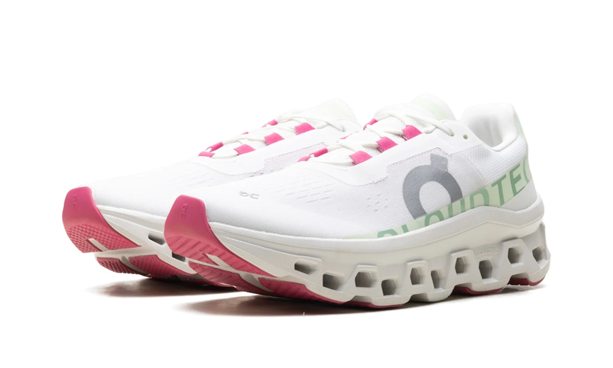 61.97725 Stadium Goods studio 2