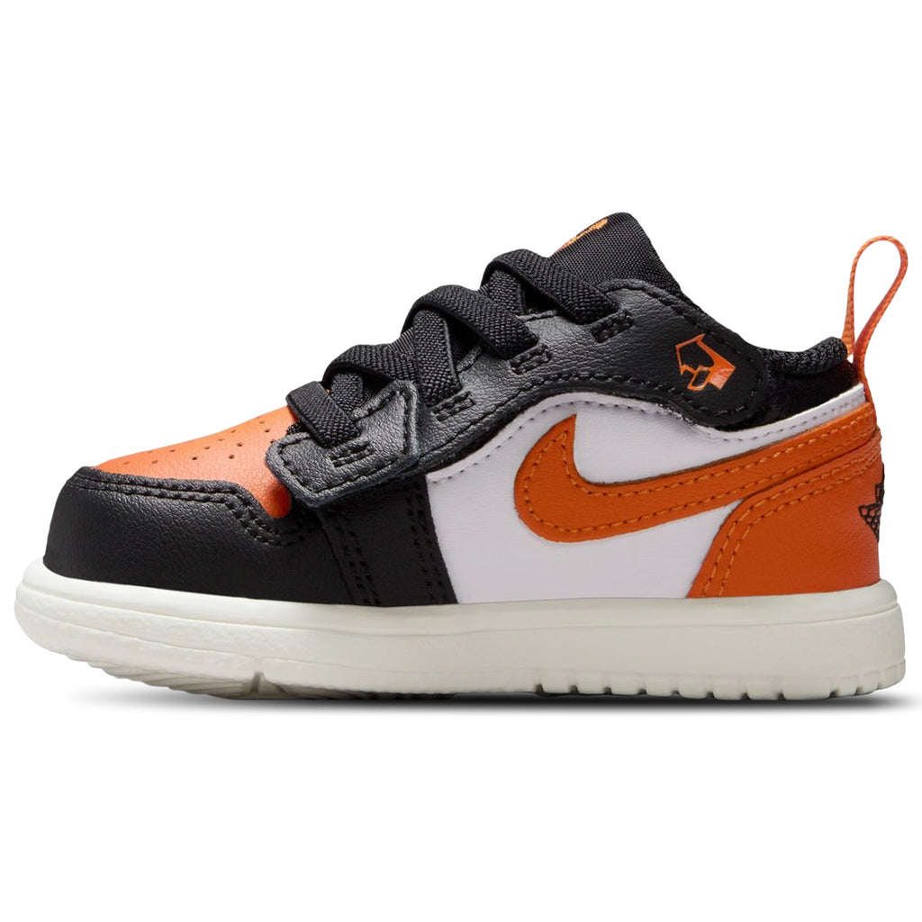 DR9747-081 Foot Locker 2