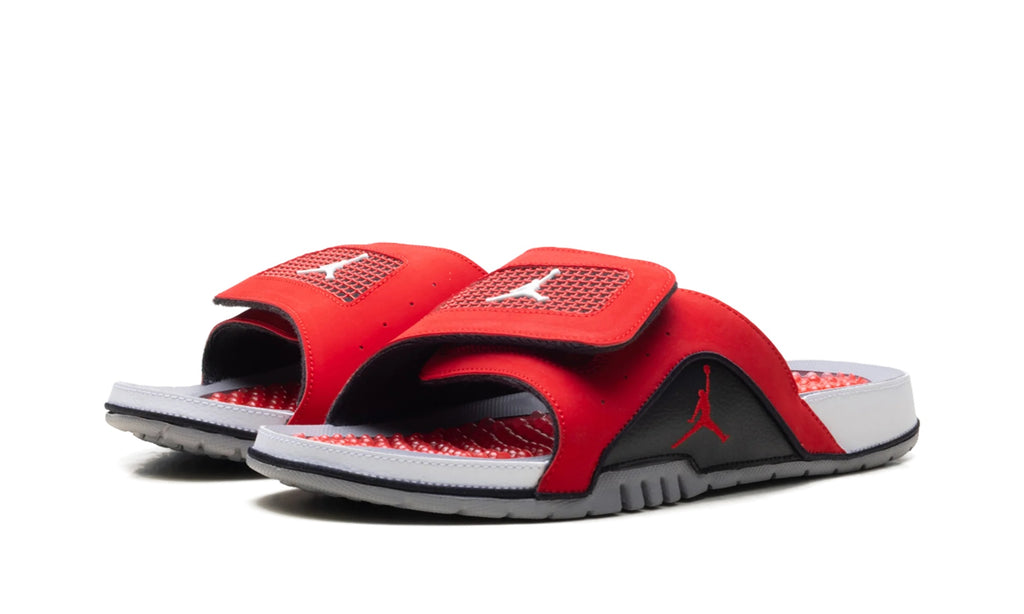 532225-600 Stadium Goods studio 2