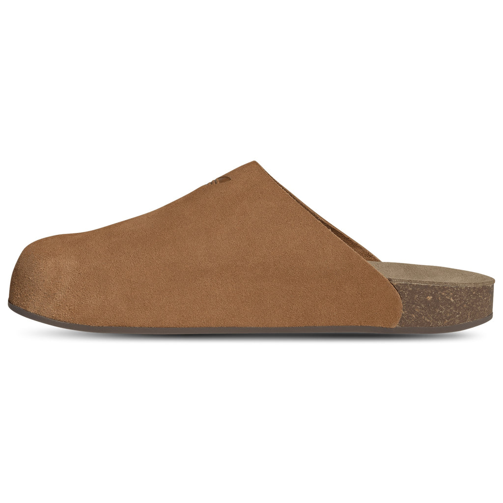 JR3586 FootLocker 2