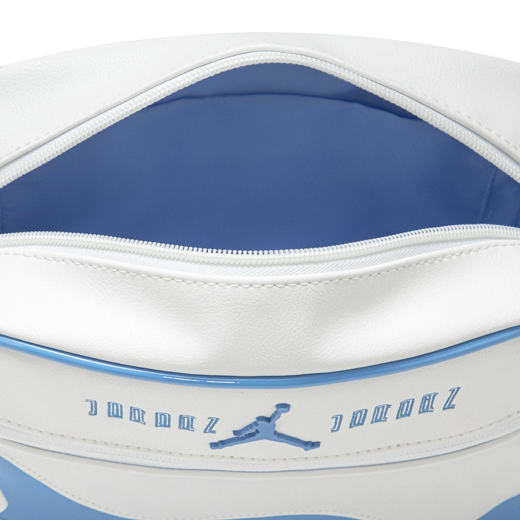[MA9369-B9F] ADULT AIR JORDAN JAM AJ11 UNC MESSENGER 3