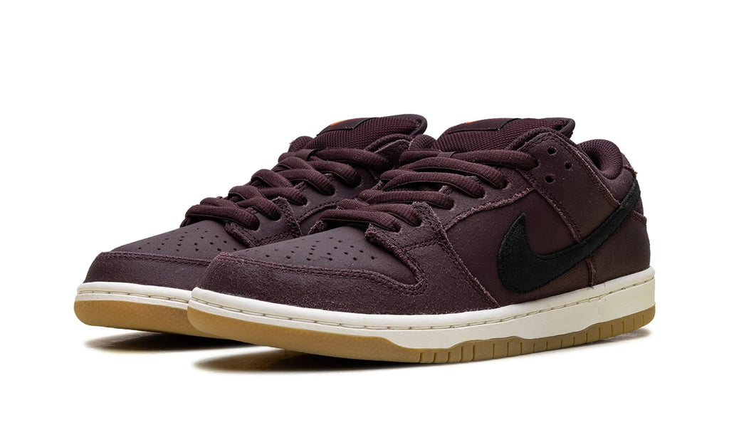 IO2304-600 Stadium Goods studio 2