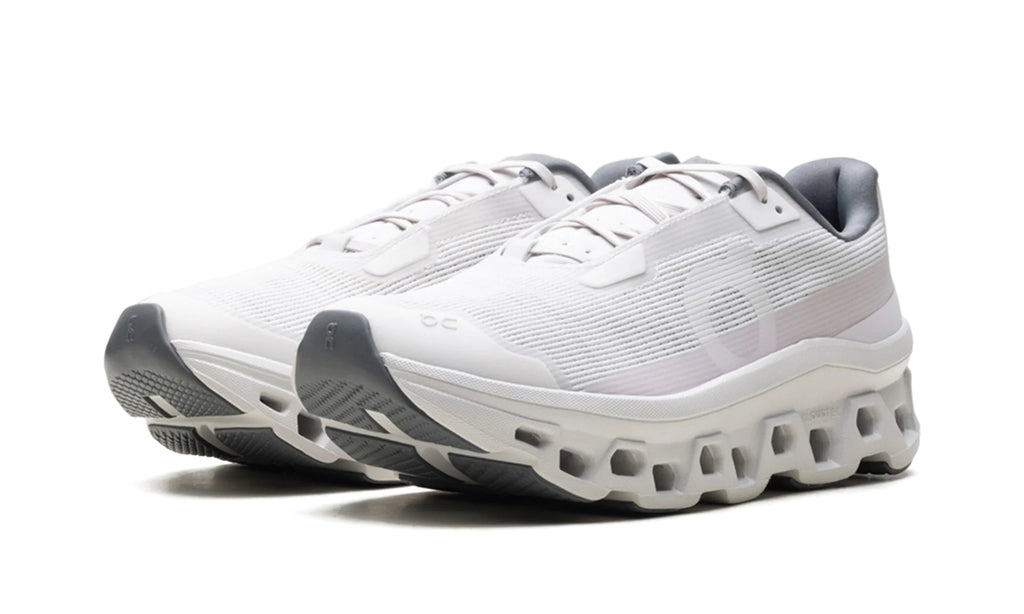3WF10493045 Stadium Goods studio 2