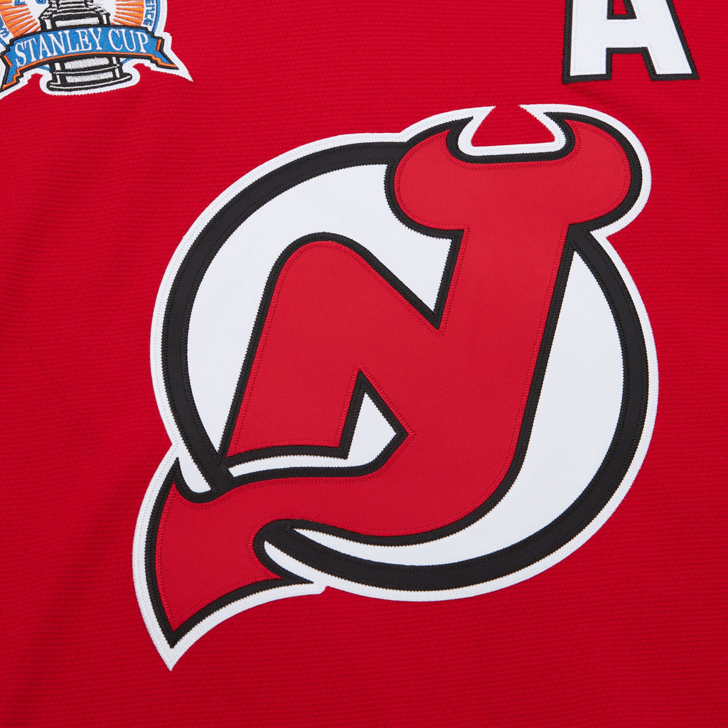 Mens Mitchell & Ness NHL DARK JERSEY DEVILS 2002 SCOTT NIEDERMAYER