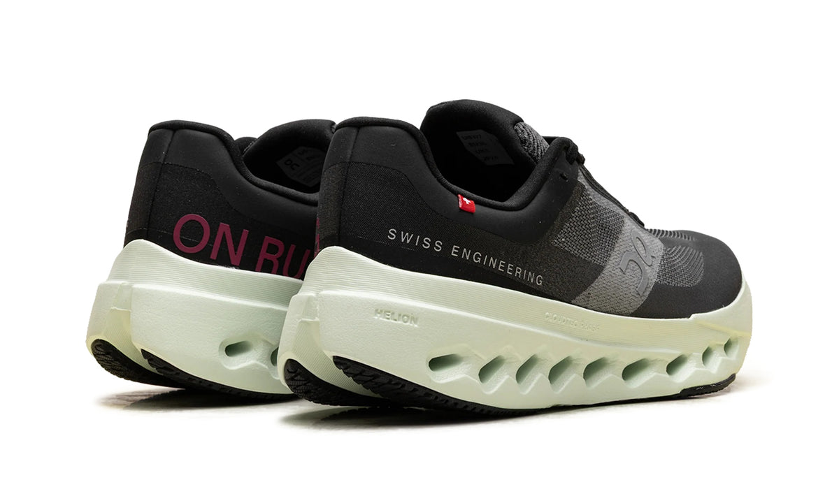 3WE30052535 Stadium Goods studio 3
