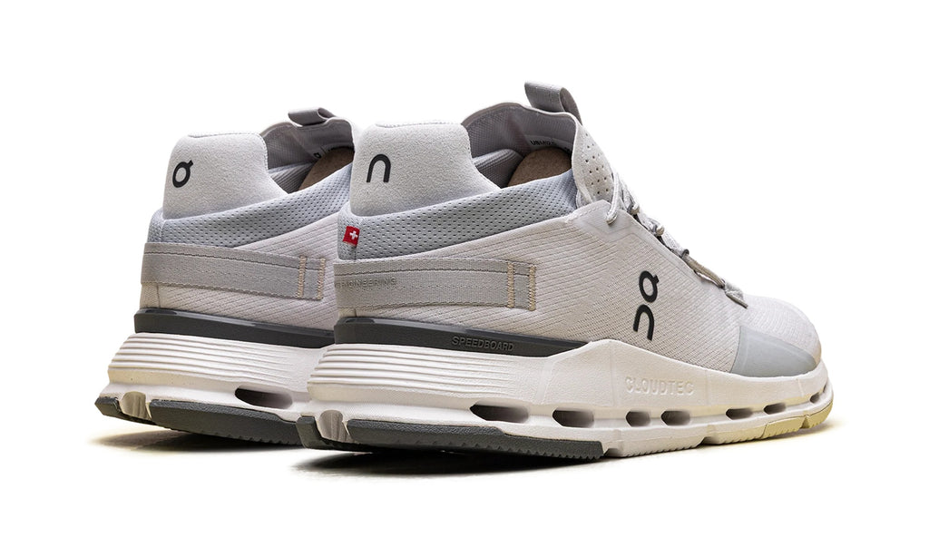 3ME30212202 Stadium Goods studio 3