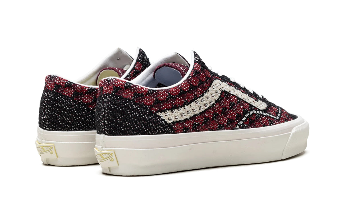 VN000EFKBRD Stadium Goods studio 3