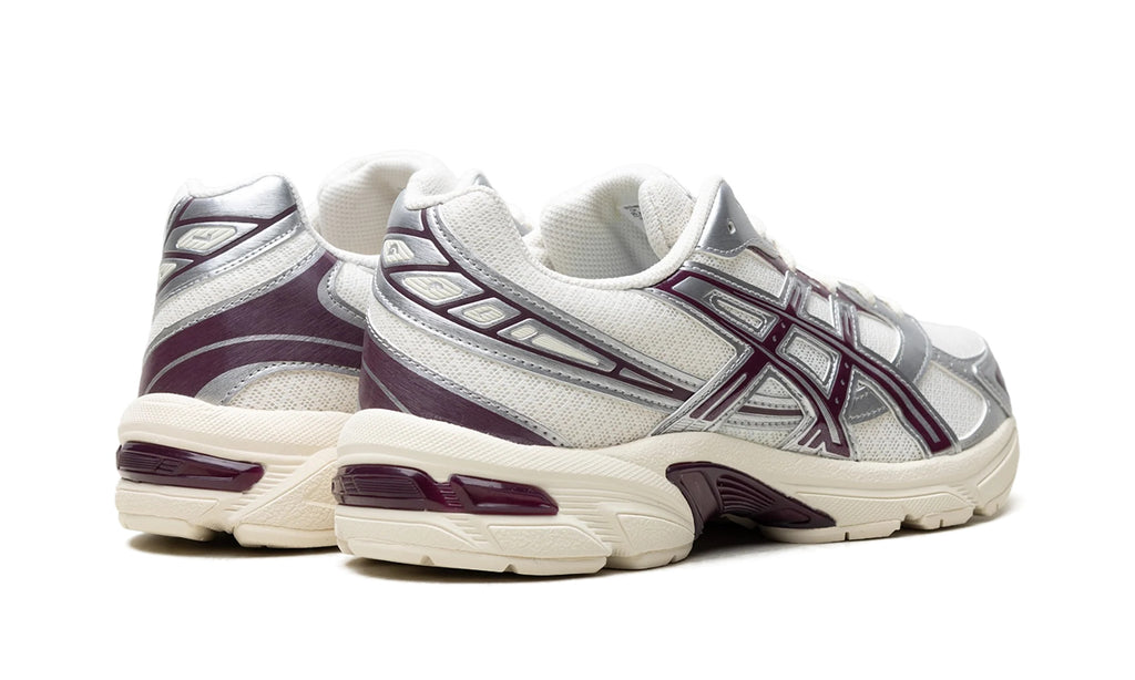 1203A899-102 Stadium Goods studio 3