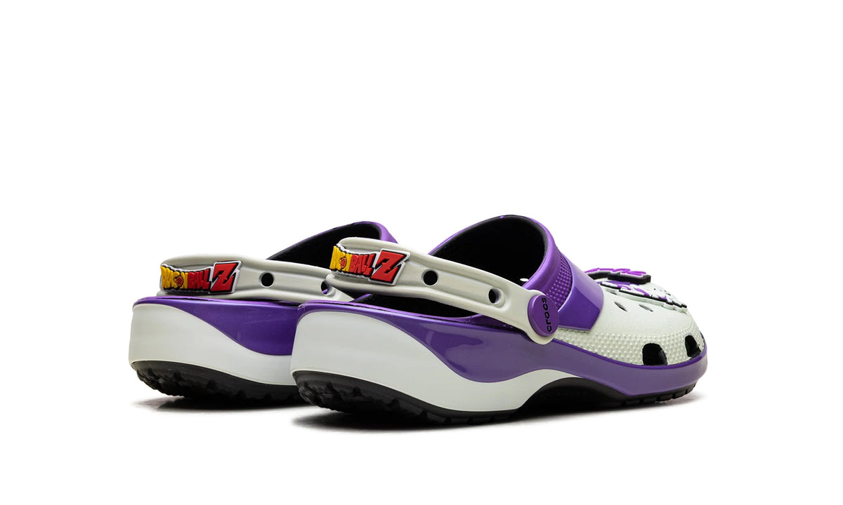 211204-90H Stadium Goods studio 3
