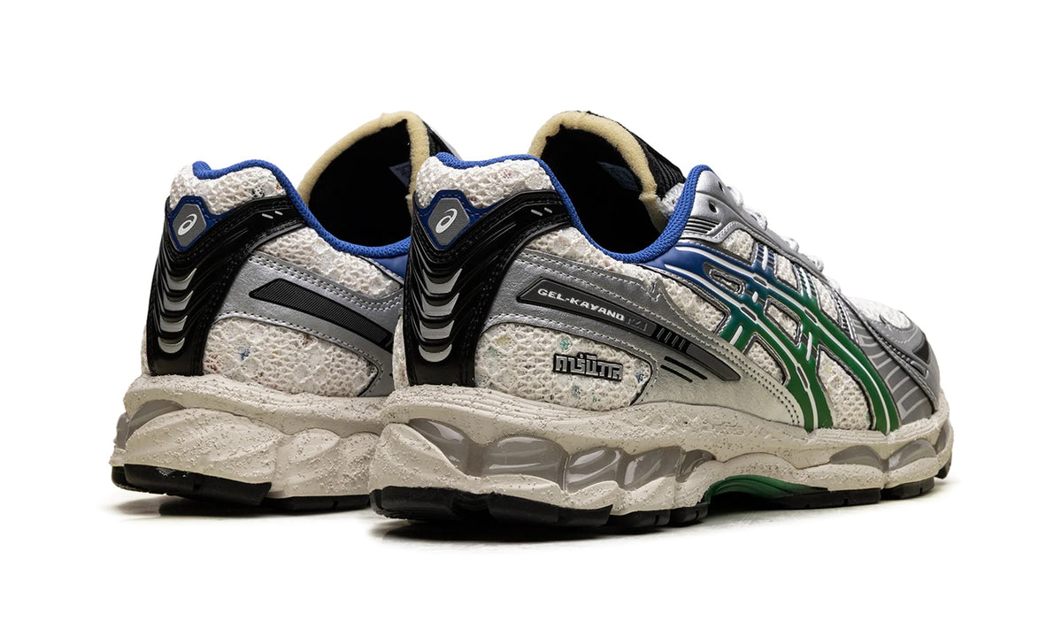 1203A916-100 Stadium Goods studio 3