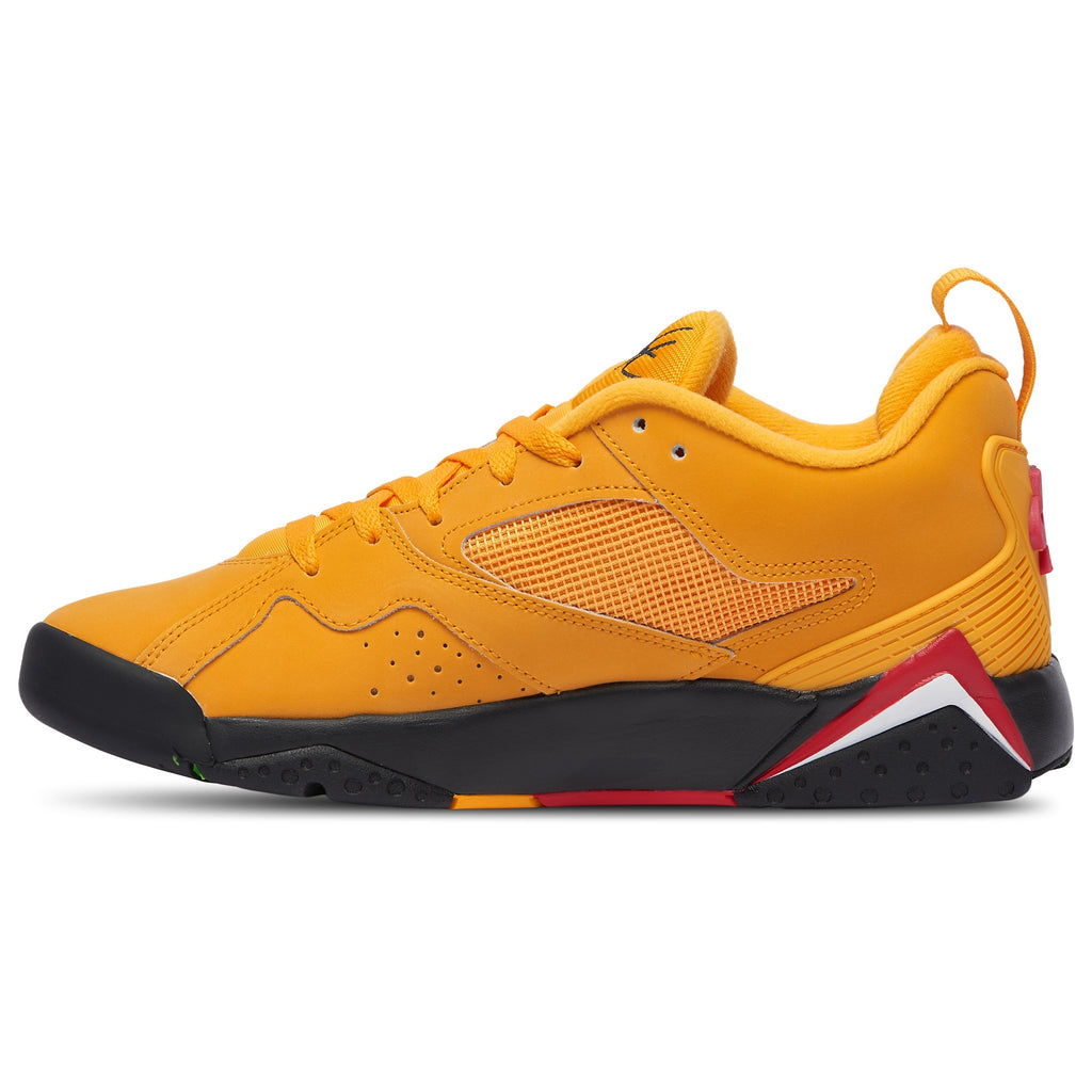 IO7437-705 Foot Locker 2