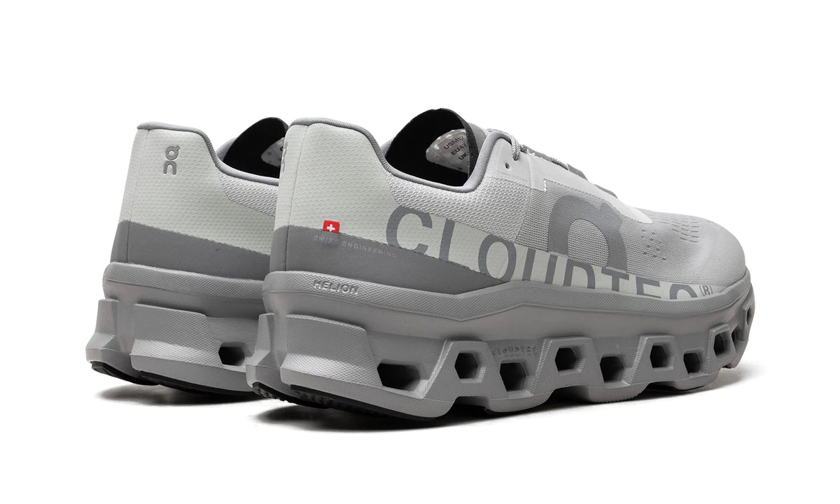61.97788 Stadium Goods studio 3
