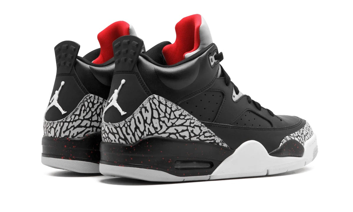 580603-002 Stadium Goods studio 3