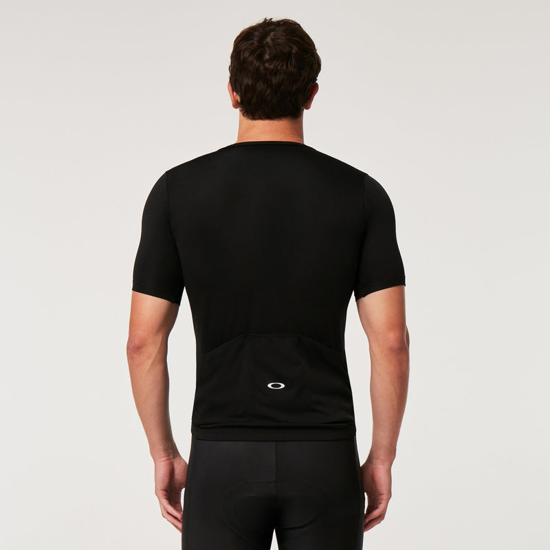 FOA404397-02E BLACKOUT 3