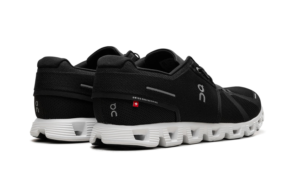 59.98919 Stadium Goods studio 3