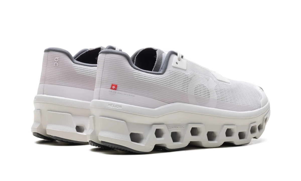 3WF10493045 Stadium Goods studio 3
