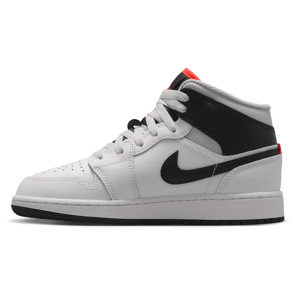 DQ8423-109 Foot Locker 2
