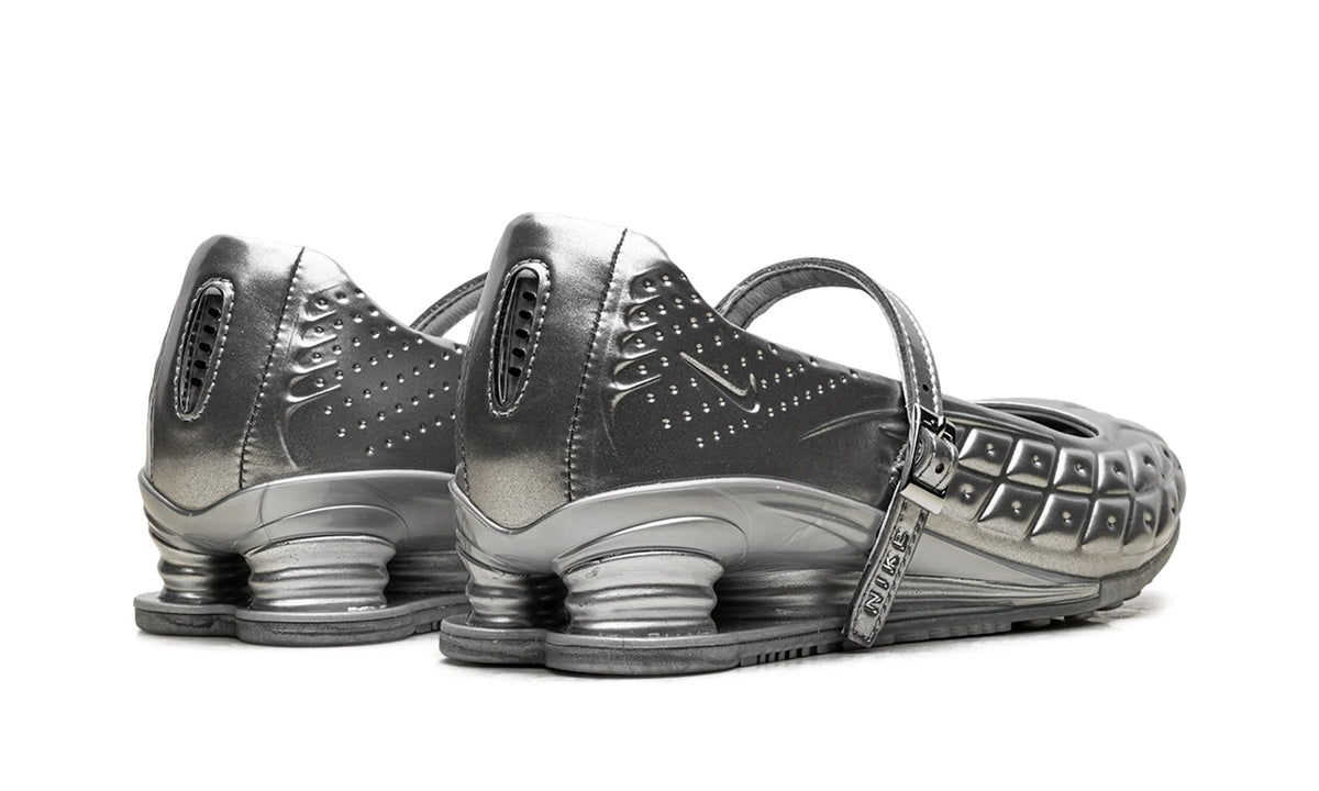 IR5510-002 Stadium Goods studio 3