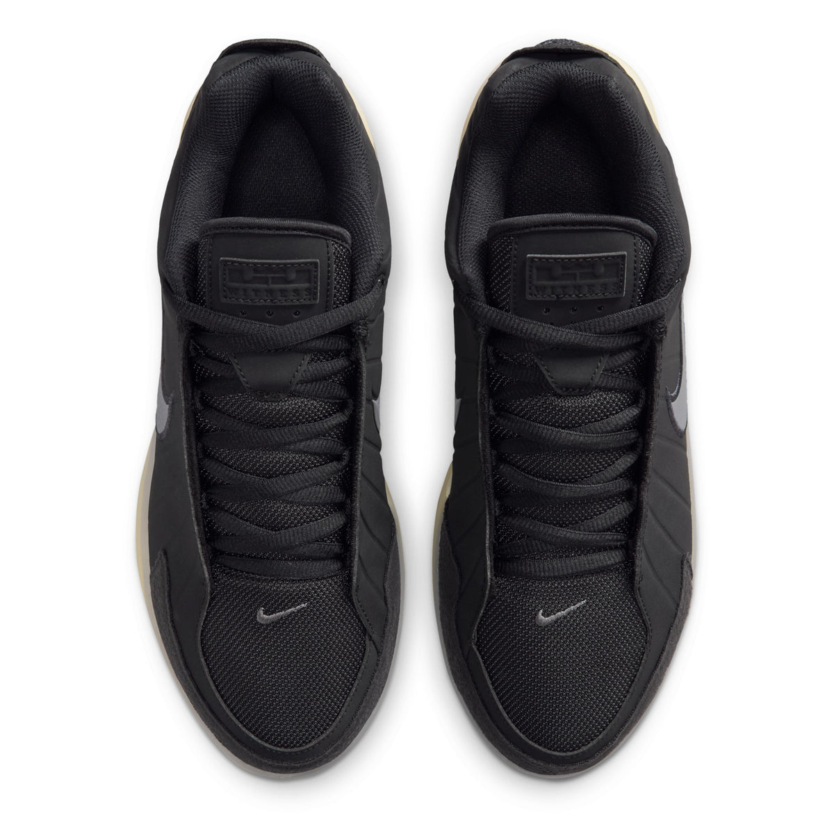 HQ8034-001 Nike.com 4