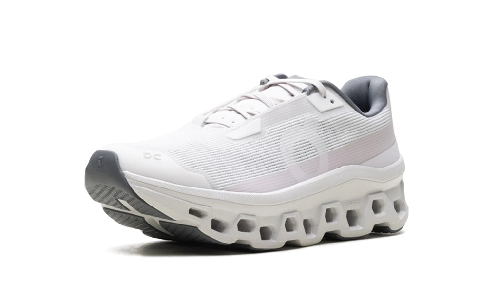 3WF10493045 Stadium Goods studio 4