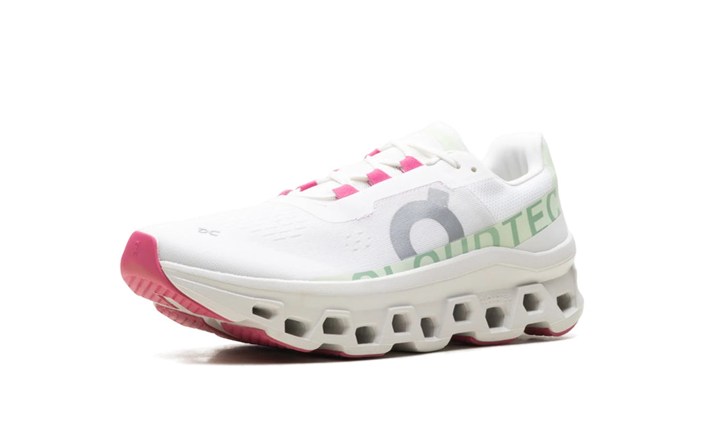 61.97725 Stadium Goods studio 4