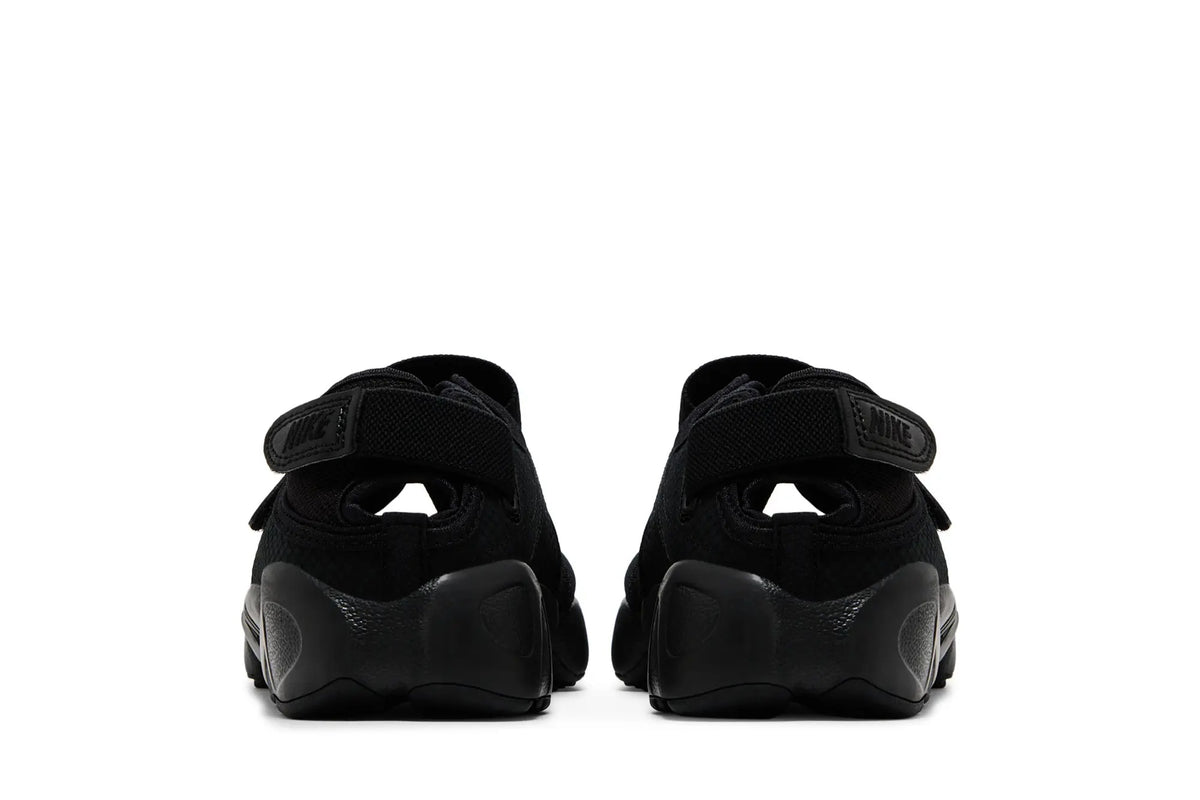 DN1338-004 GOAT studio 4