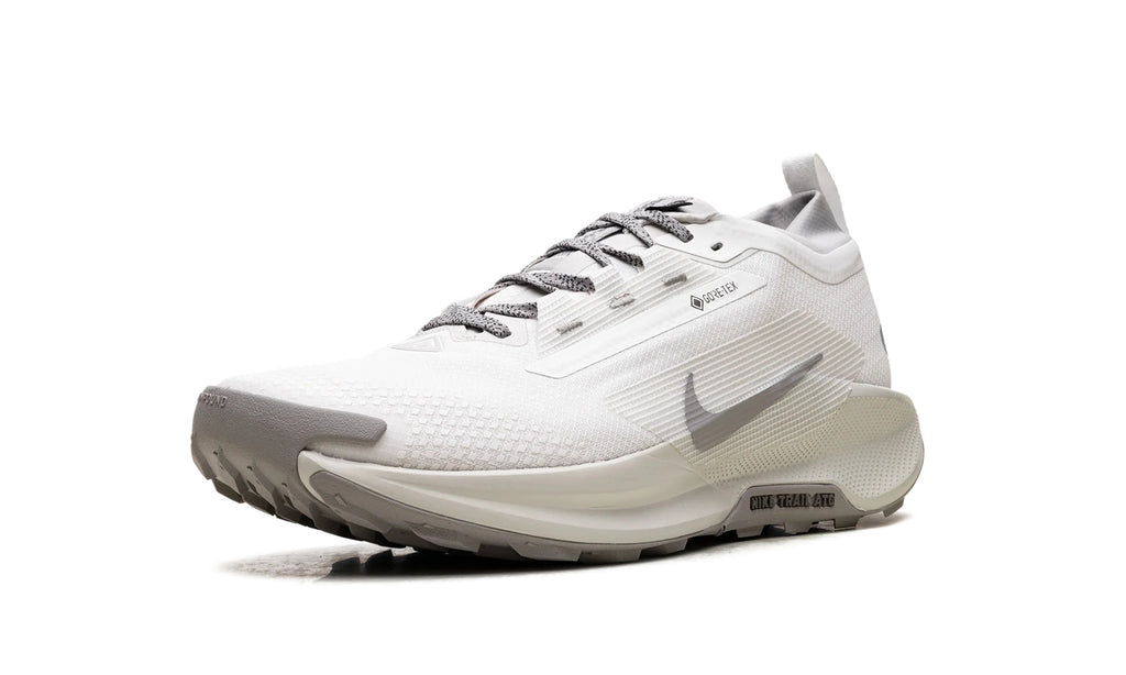 HQ7494-100 Stadium Goods studio 4