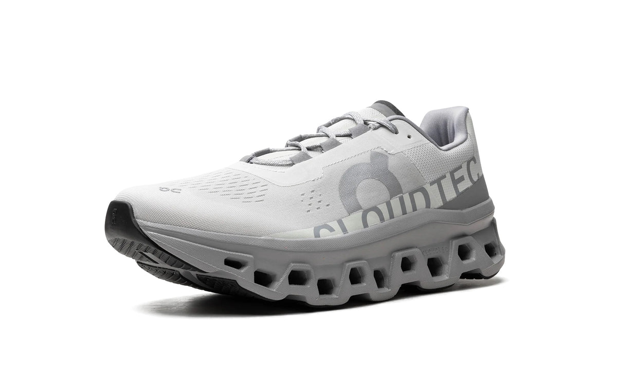 61.97788 Stadium Goods studio 4