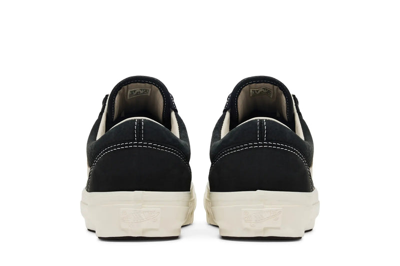 VN000D57BLK GOAT studio 4