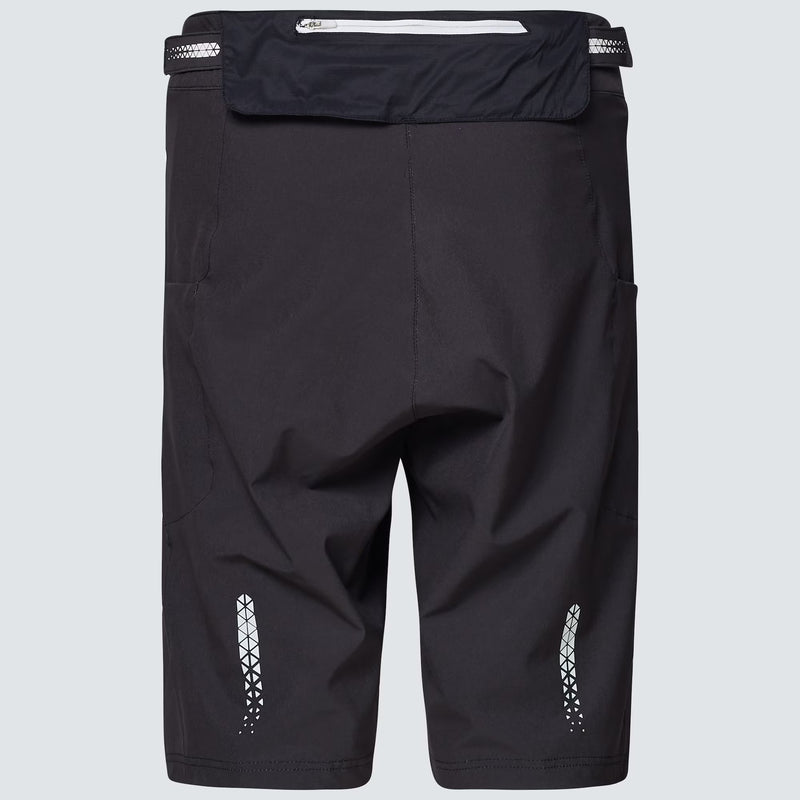 FOA403126-02E BLACKOUT 4