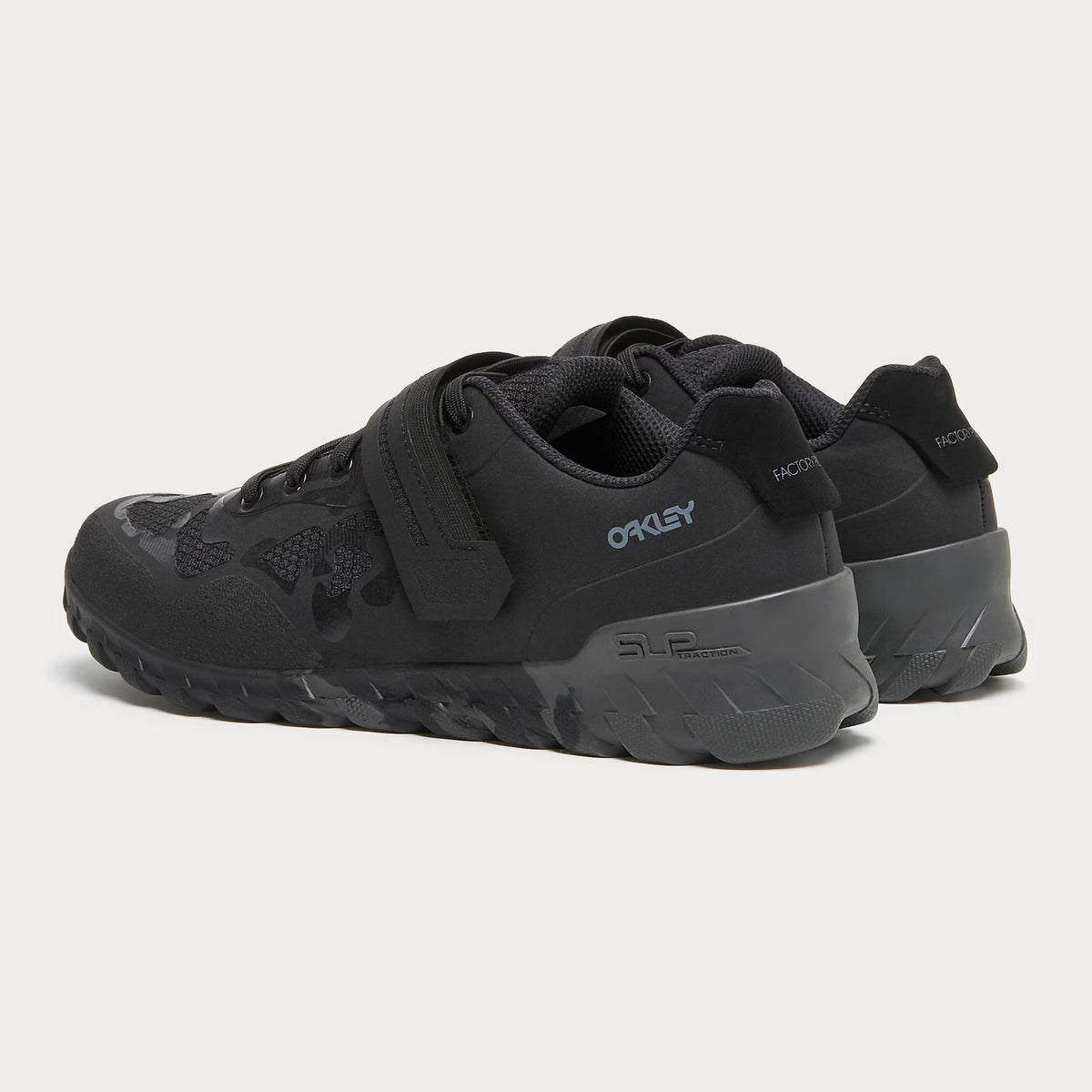 FOF100432-02E BLACKOUT 4