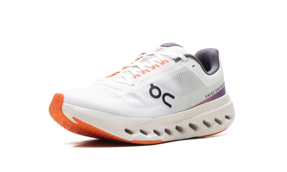 3WE30050256 Stadium Goods studio 4