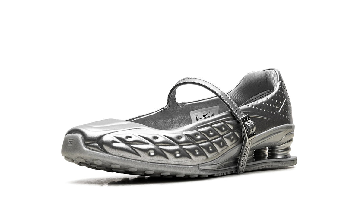 IR5510-002 Stadium Goods studio 4