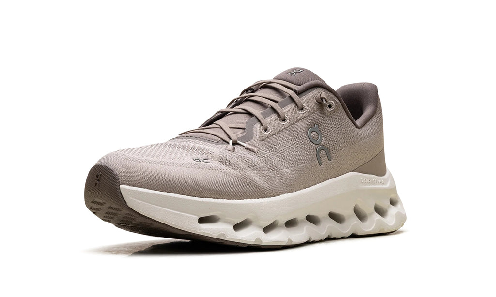 3ME10102566 Stadium Goods studio 4
